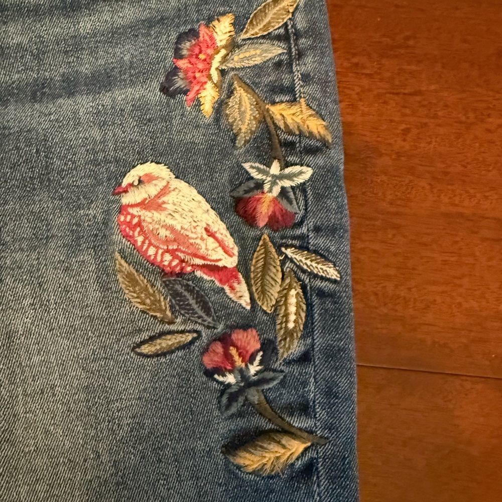 DRIFTWOOD “Kelly” Embroidered Blue Jeans - Picture 2 of 5